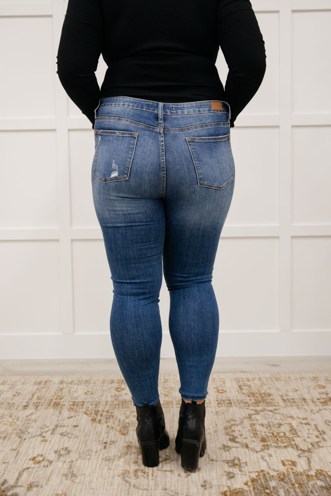 Judy Blue Buffalo Plaid Peek-A-Boo Skinnies