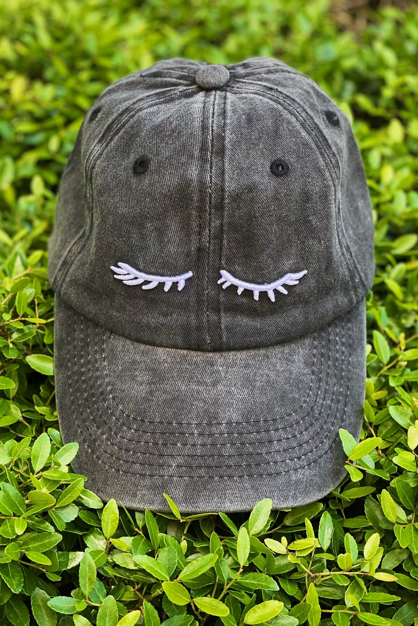 Pretty Eyelash Ball Cap