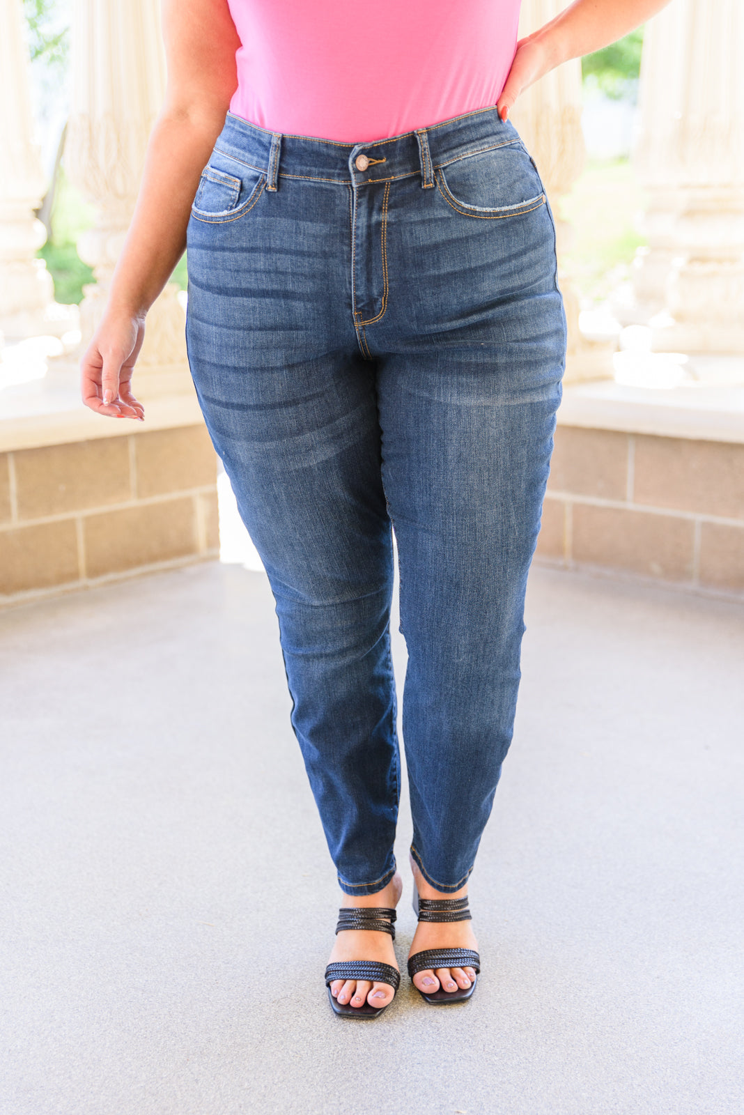 Judy Blue Reba Hi-Rise Clean Relaxed Fit Jeans