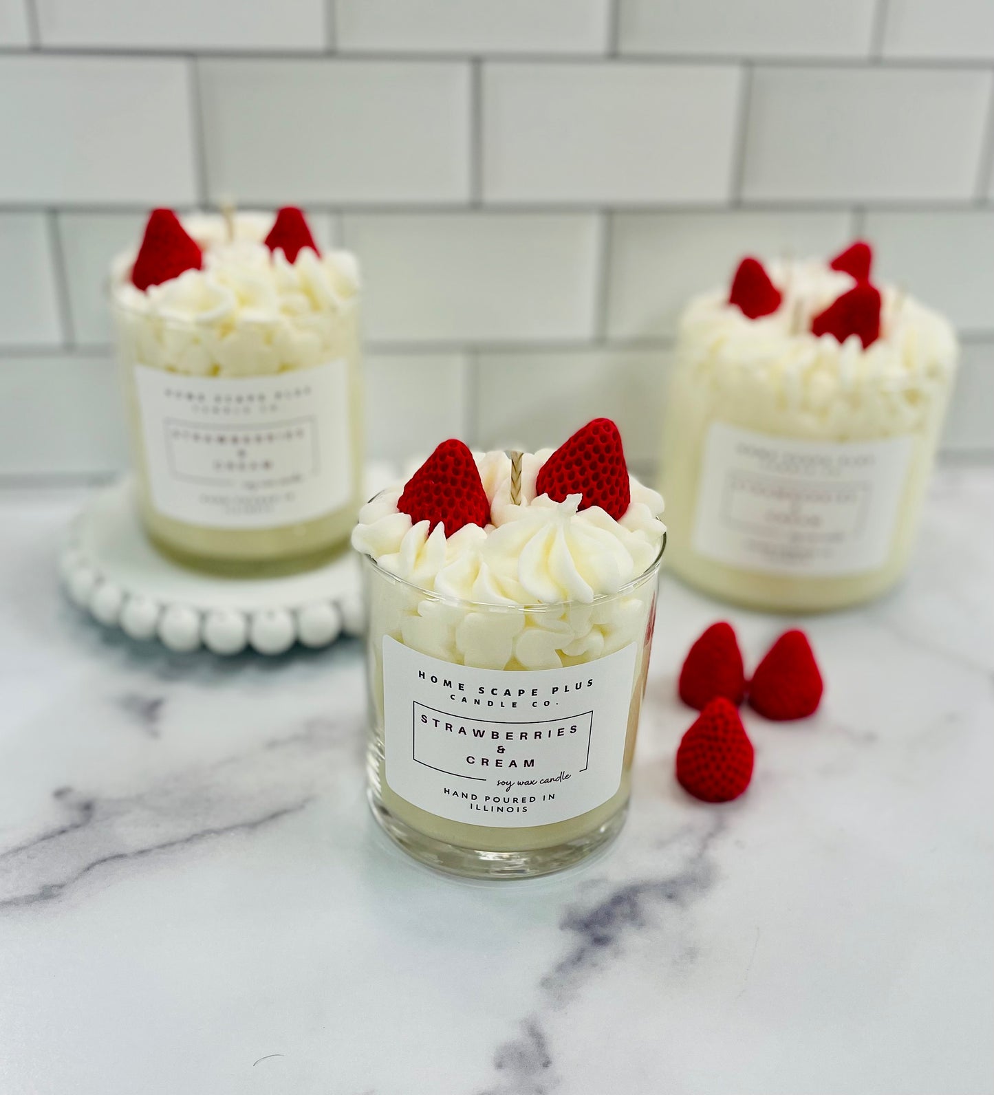 Soy Wax Candle/Strawberries & Cream 11oz or 18oz