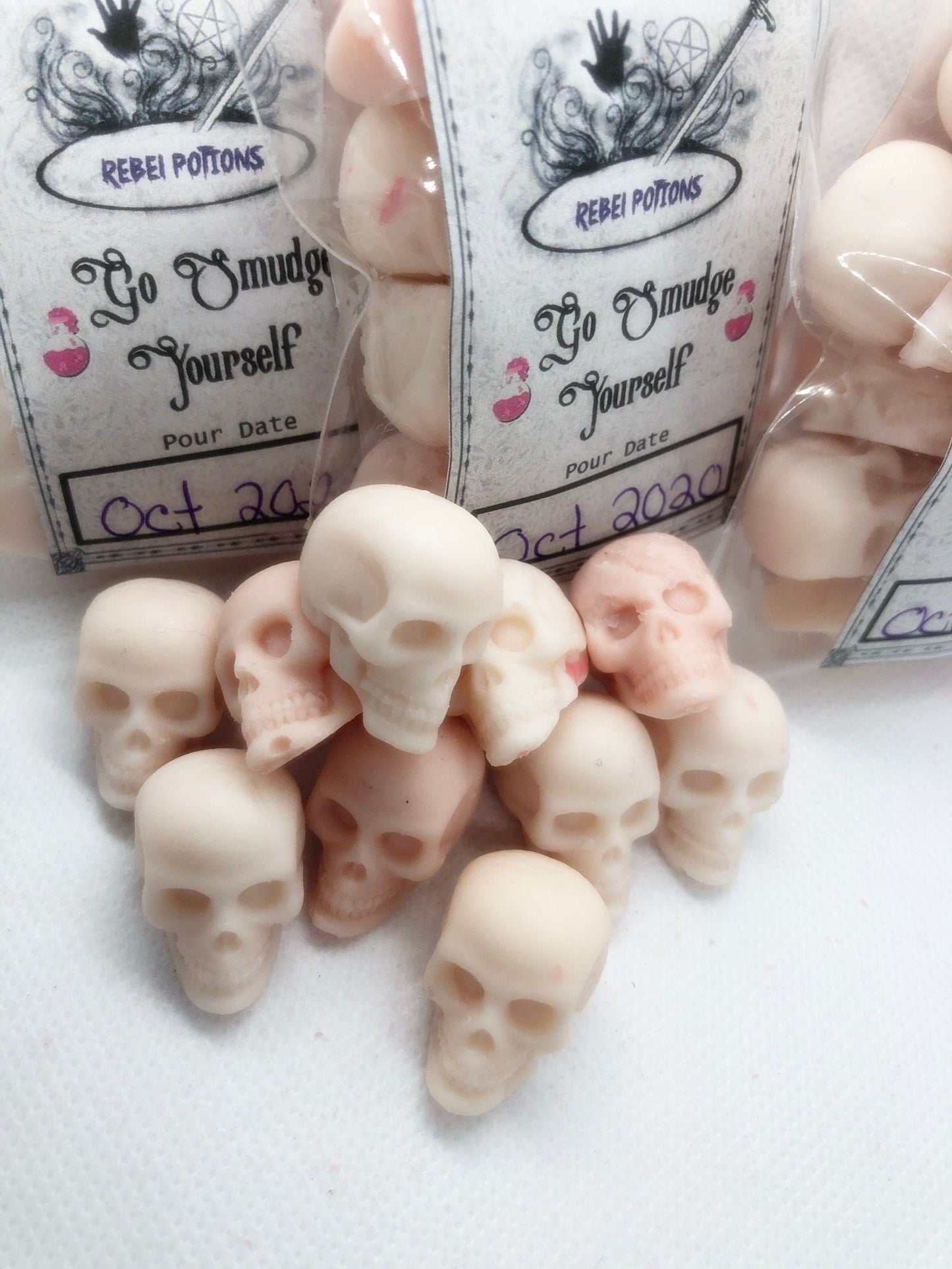 Go Smudge Yourself mini skull wax melts wicca pagan witchcraft horror